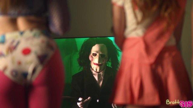 Превью Две девушки с парнем отлично повеселились в постели № 42359